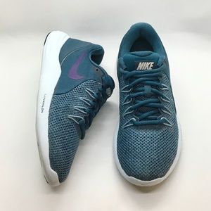 Nike Lunar Apparent Women’s Running Shoe